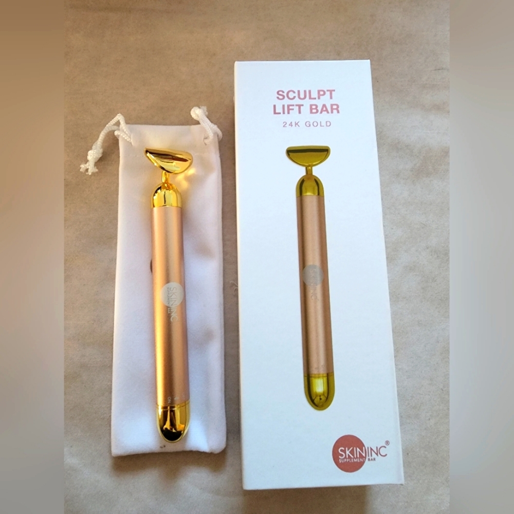 Facial massager with vibrations 24K